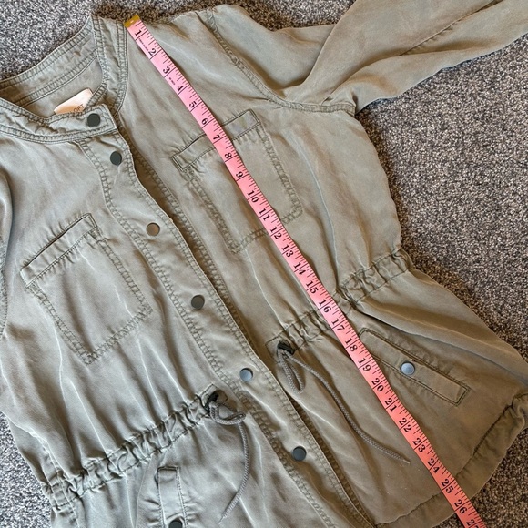 LOFT Green Lightweight Utility Jacket - size medium - Picture 7 of 10
